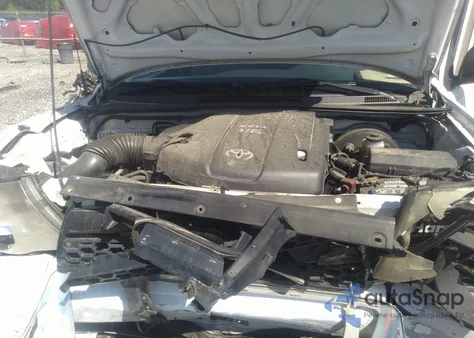 2011 Toyota Tacoma Prerunner V6 from USA, damaged, VIN 3TMJU4GN3BM112325